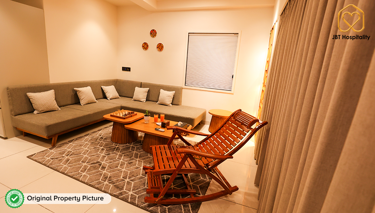 City View Apartment — Cozy 3BHK, 10th Floor - 3